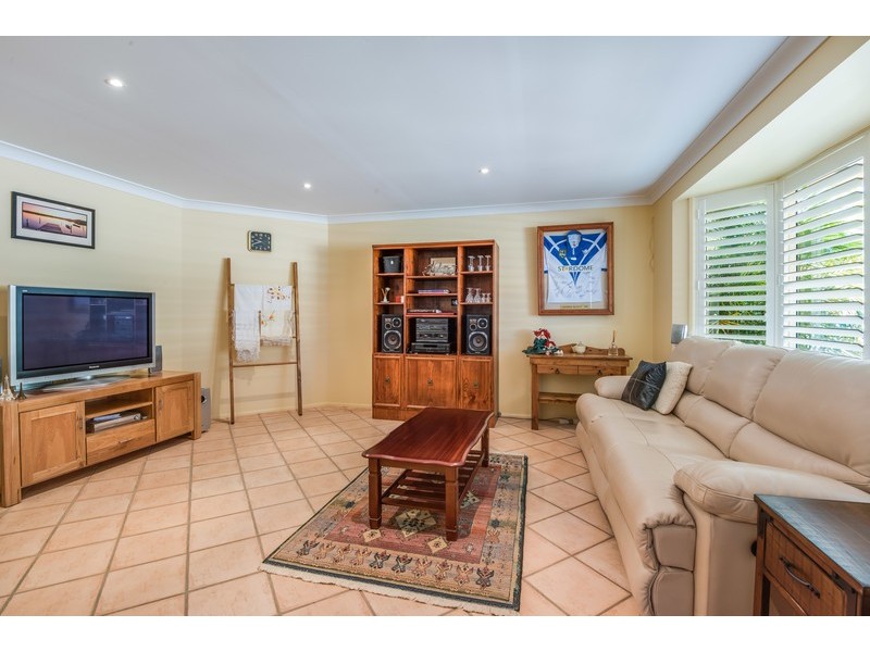 56 Thames Drive, Erina NSW 2250