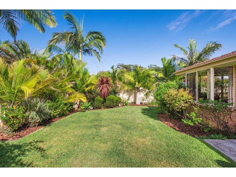 56 Thames Drive, Erina NSW 2250