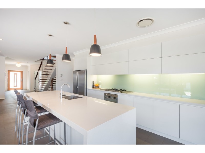 66 Newling Street, Lisarow NSW 2250