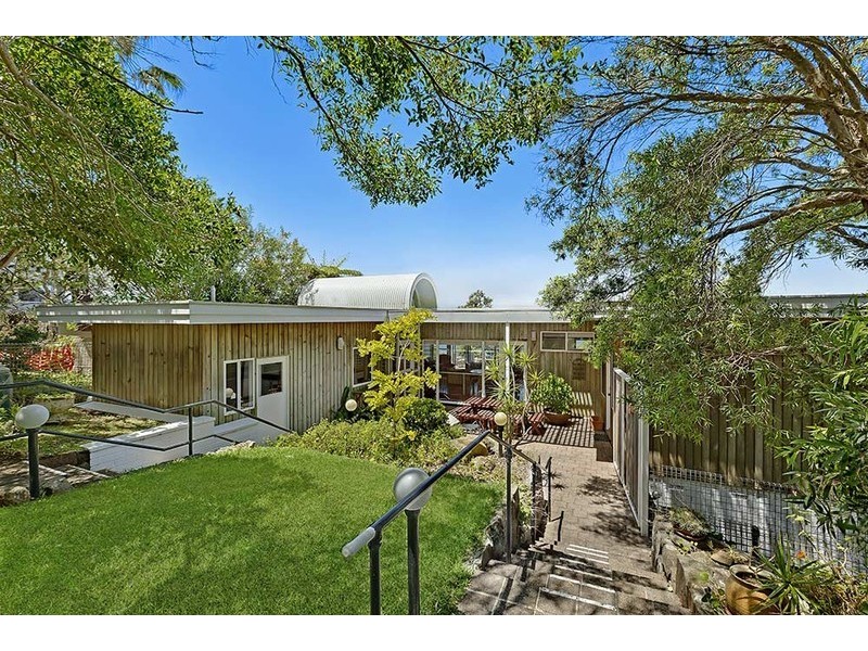 23 Warren Avenue, Avoca Beach NSW 2251