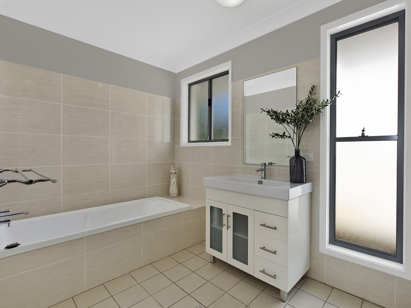 16 Turana Street, Killarney Vale NSW 2261