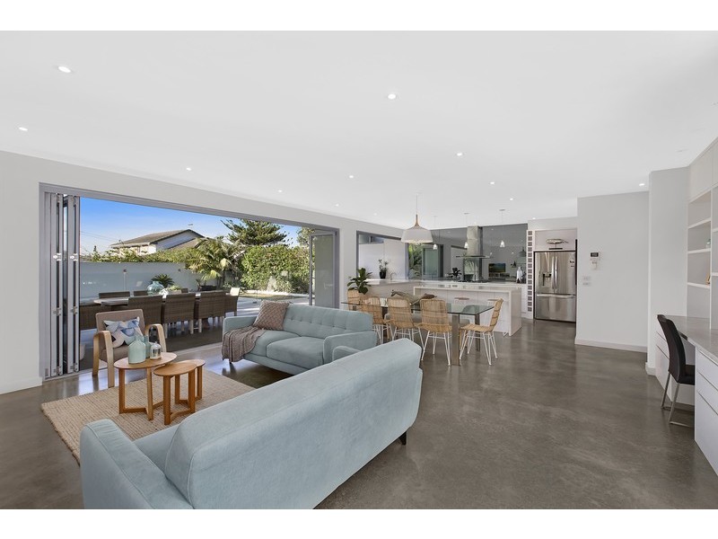 38 Stewart Street, The Entrance North NSW 2261