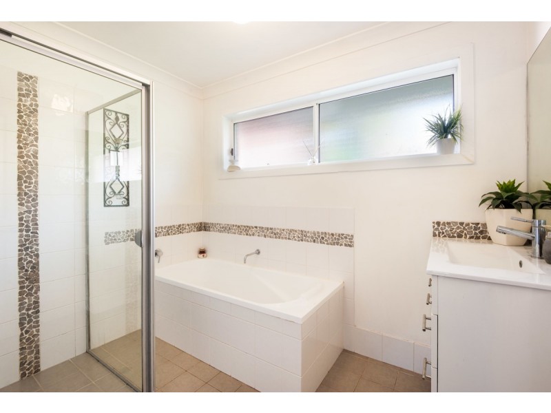 16 Charles Kay Drive, Terrigal NSW 2260