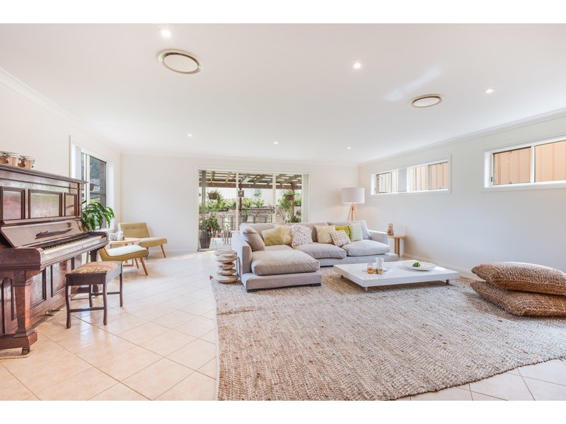 1 Langdene Close, Lisarow NSW 2250