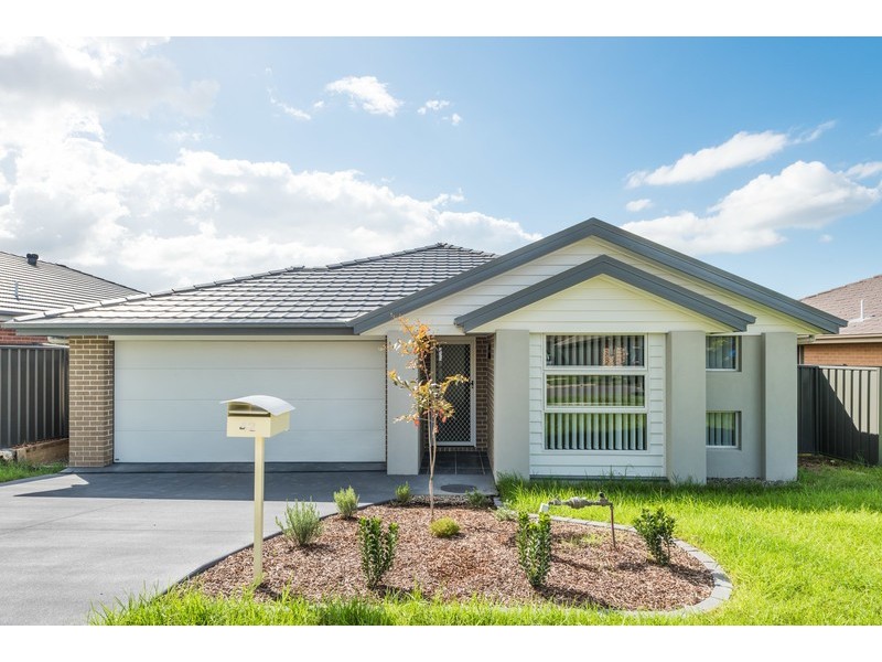 42 Melbourne Road, Wadalba NSW 2259