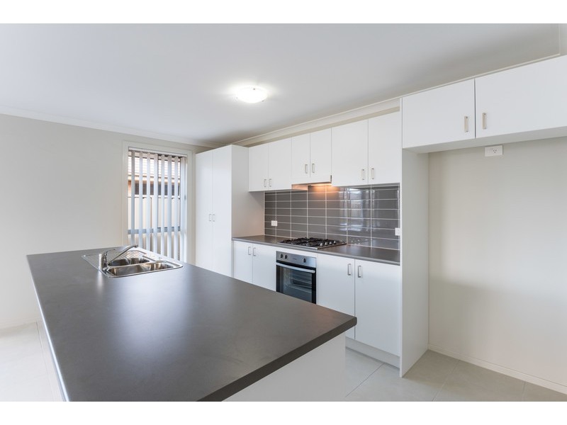 42 Melbourne Road, Wadalba NSW 2259