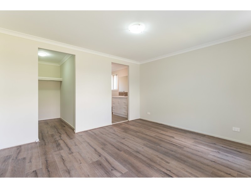 42 Melbourne Road, Wadalba NSW 2259