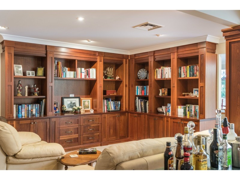 11 Okanagan Close, Wamberal NSW 2260