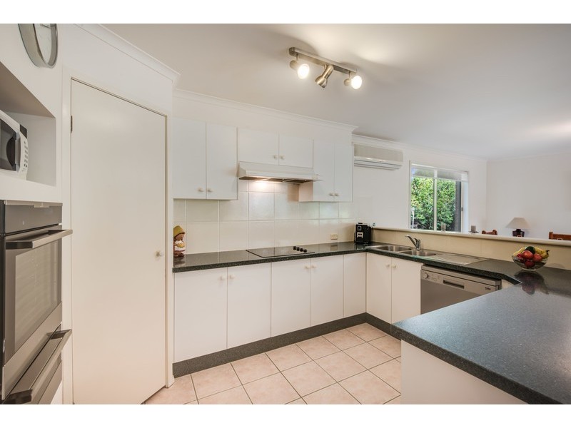 16 Thames Drive, Erina NSW 2250