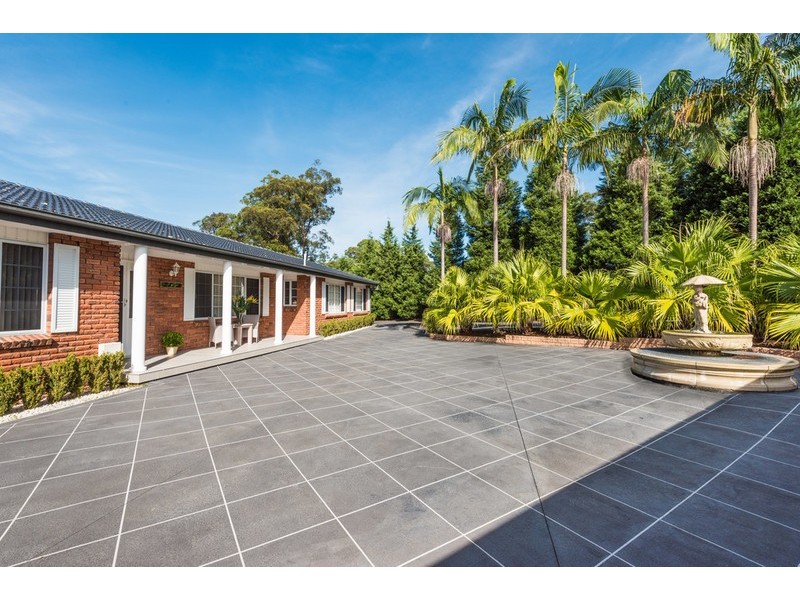 221 Wells Street, Springfield NSW 2250