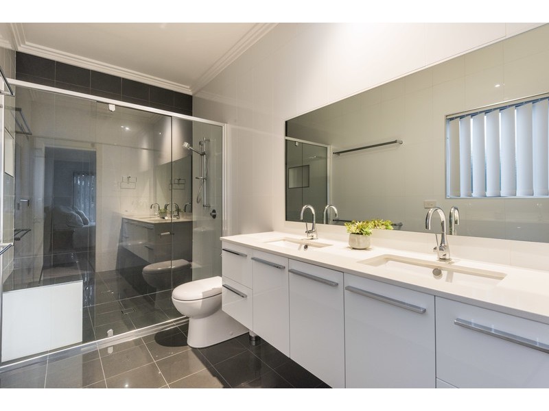 63 Thames Drive, Erina NSW 2250