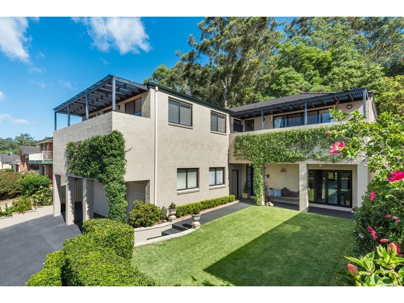 31 Robert Holl Drive, Ourimbah NSW 2258