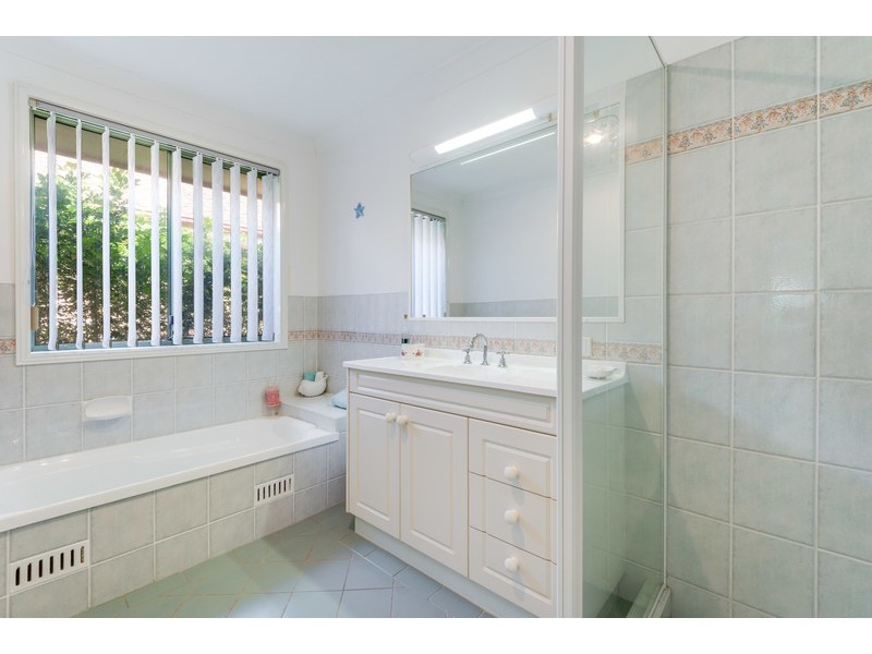 21 Bronzewing Drive, Erina NSW 2250