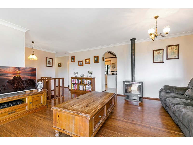 4 Ethel Close, Narara NSW 2250