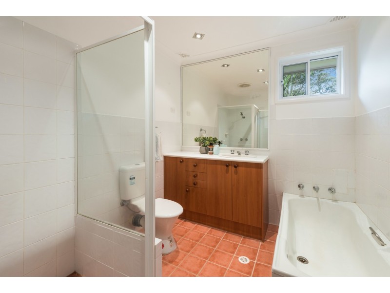 9 Somerset Close, Wamberal NSW 2260