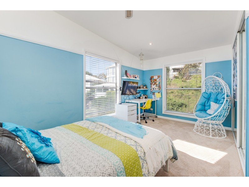 8 Hopetoun Street, Forresters Beach NSW 2260