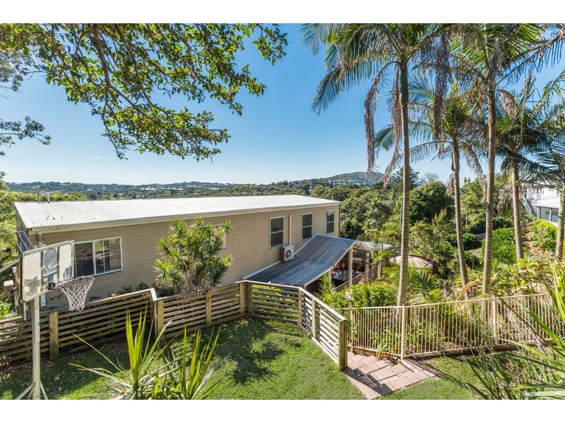 8 Hopetoun Street, Forresters Beach NSW 2260