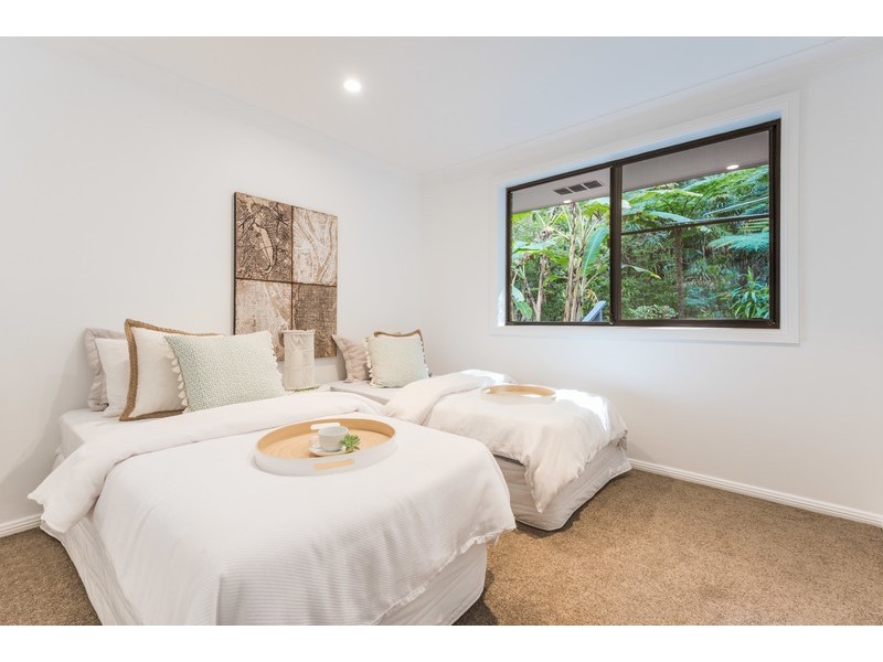 15c Paperbark Close, Wyoming NSW 2250