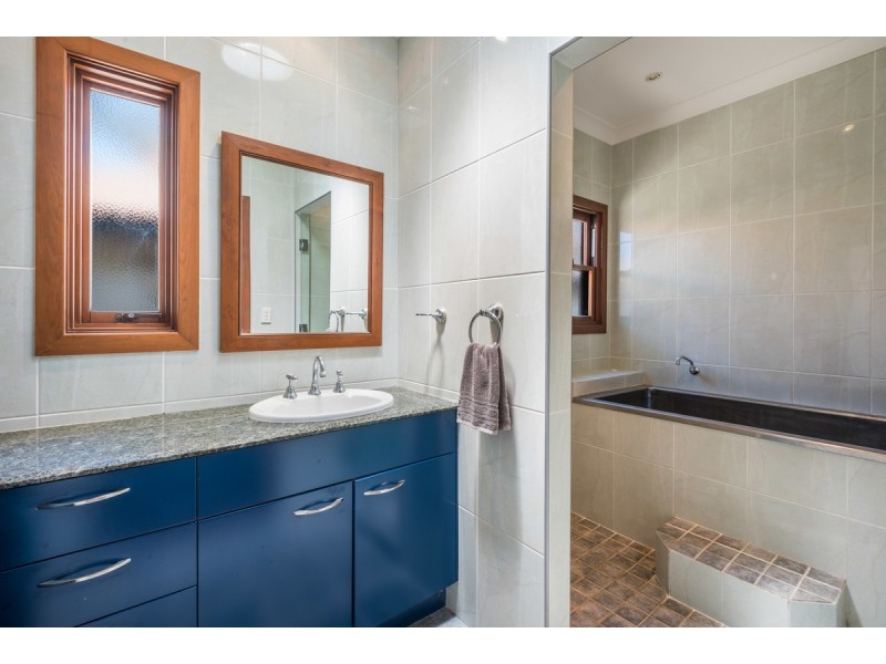 30 Hillcrest Street, Terrigal NSW 2260