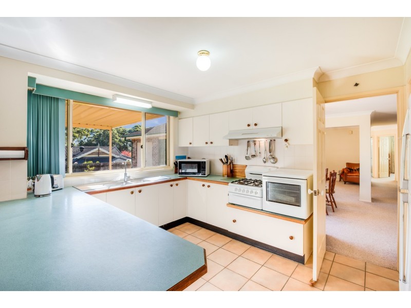 8 Hampton Close, Terrigal NSW 2260
