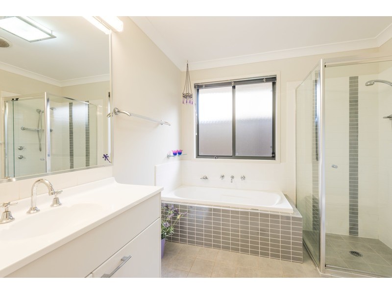 3 Cobbedah Drive, Springfield NSW 2250