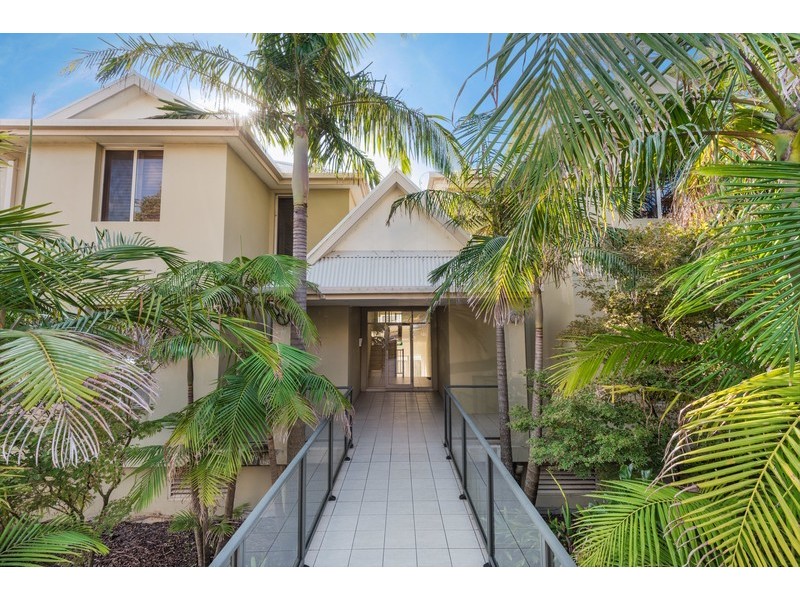 4/5 Maroomba Road, Terrigal NSW 2260