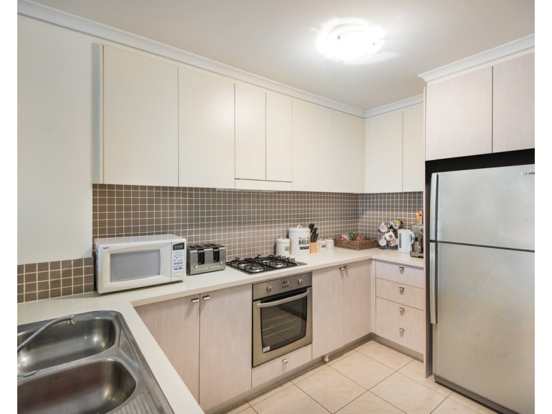 13/80 John Whiteway Drive, Gosford NSW 2250