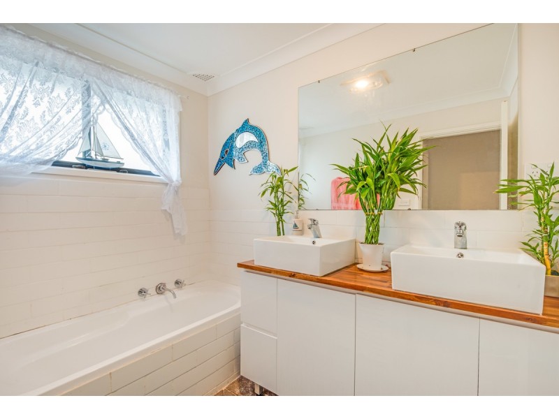 26 Neeworra Avenue, Narara NSW 2250