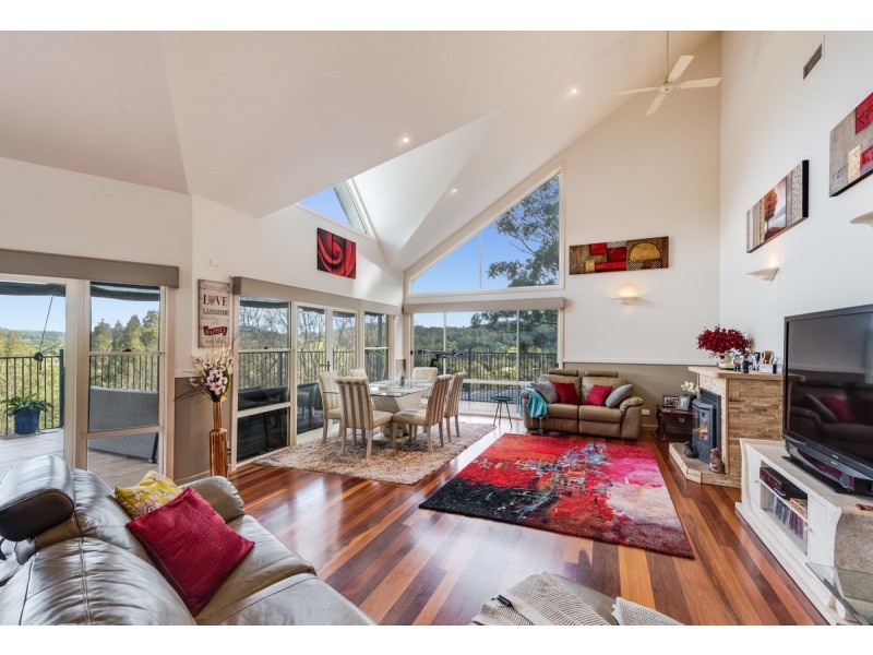 12 Old Farm Place, Ourimbah NSW 2258