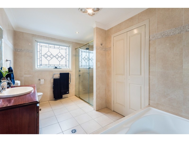 12 Old Farm Place, Ourimbah NSW 2258