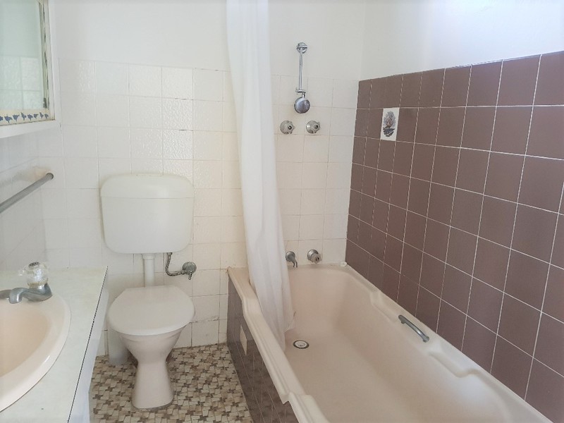 1 Elgata Avenue, North Avoca NSW 2260