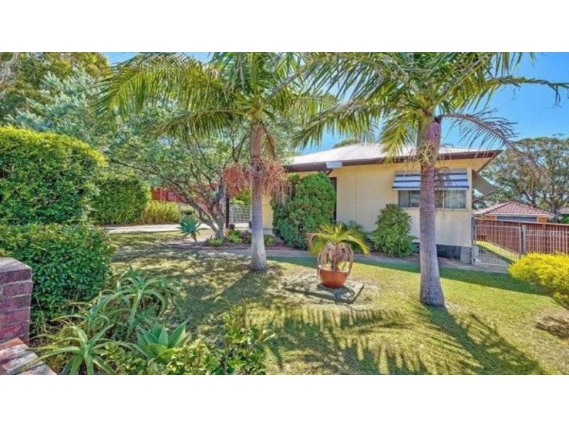 11 Athol Street, Toukley NSW 2263