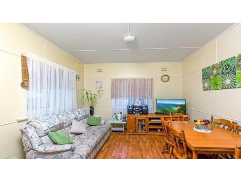 11 Athol Street, Toukley NSW 2263