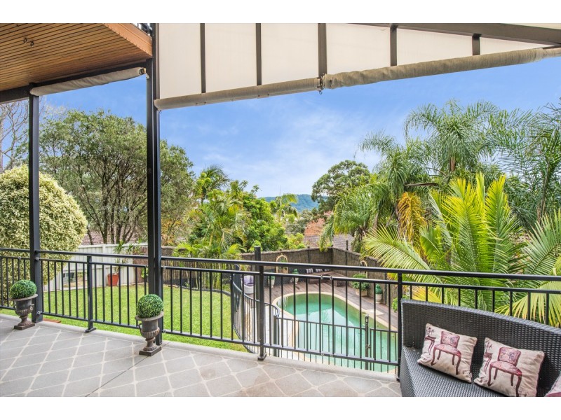 4 Curtis Close, Green Point NSW 2251