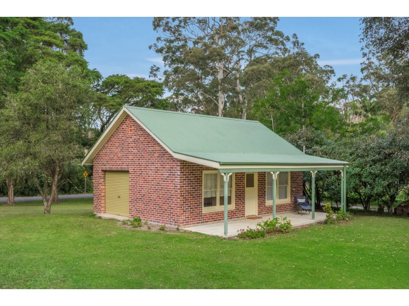 104 Chetwynd Road, Erina NSW 2250