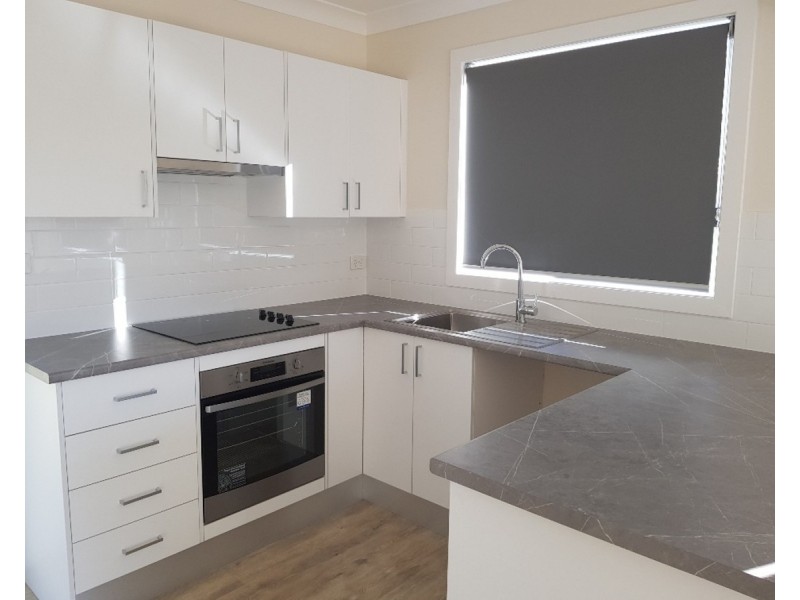 8a Wallarah Road, Lisarow NSW 2250