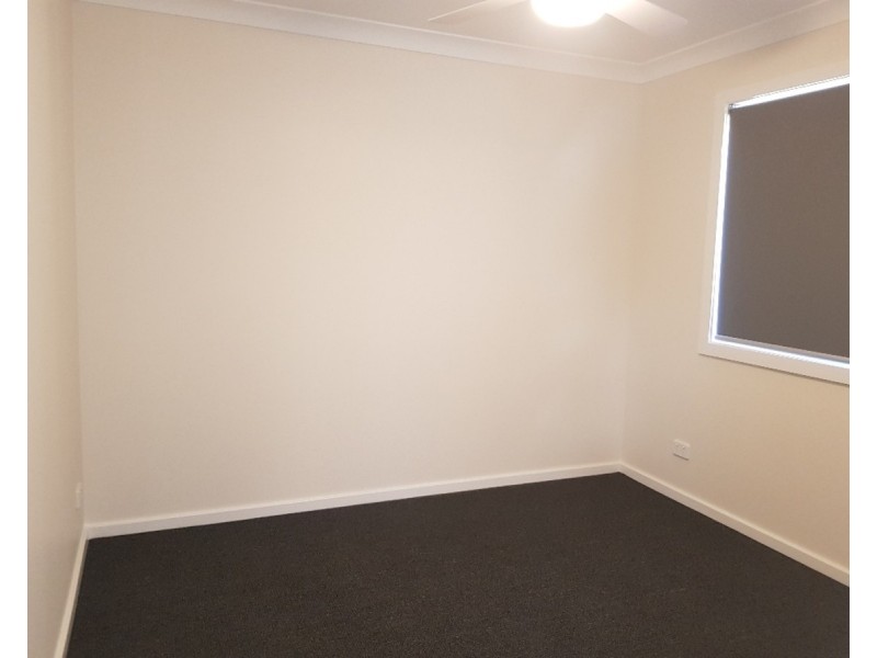 8a Wallarah Road, Lisarow NSW 2250