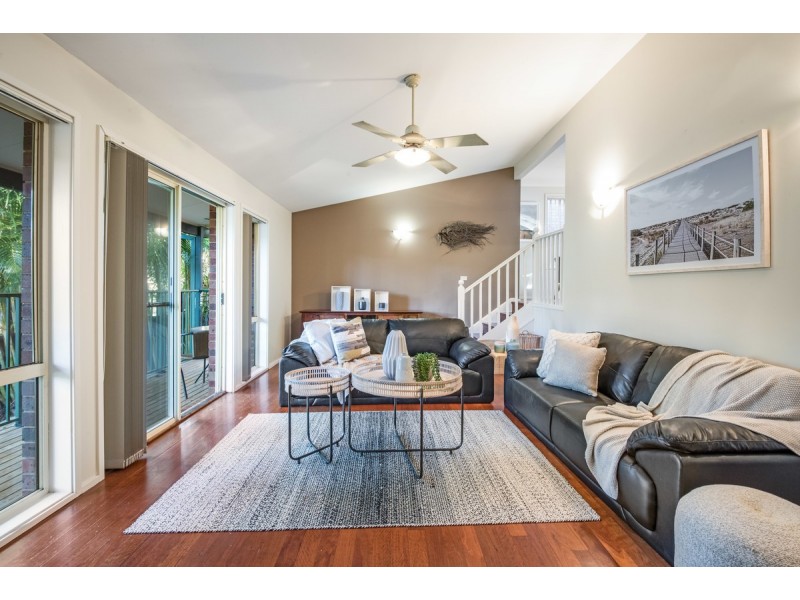 16 Maya Street, Wyoming NSW 2250