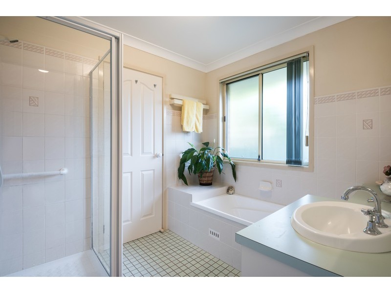 4 Gumleaf Close, Erina NSW 2250