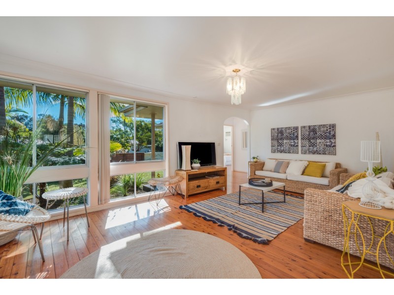 40 Bayline Drive, Point Clare NSW 2250