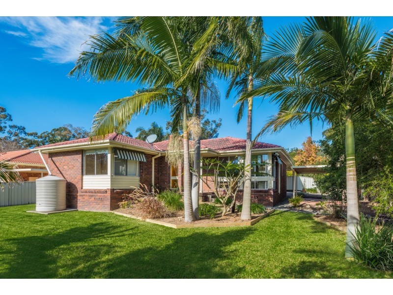40 Bayline Drive, Point Clare NSW 2250