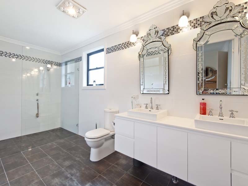 319B Avoca Drive, Green Point NSW 2251