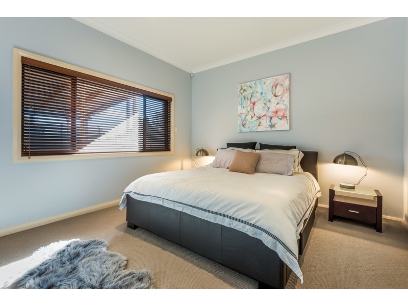 19 Robusta Close, Erina NSW 2250