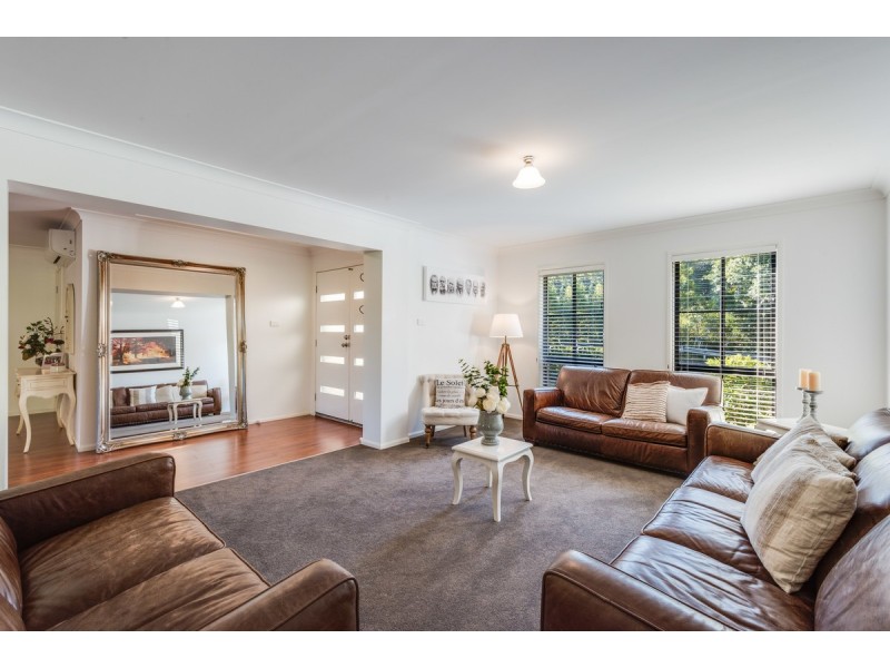 1 Cobbedah Drive, Springfield NSW 2250