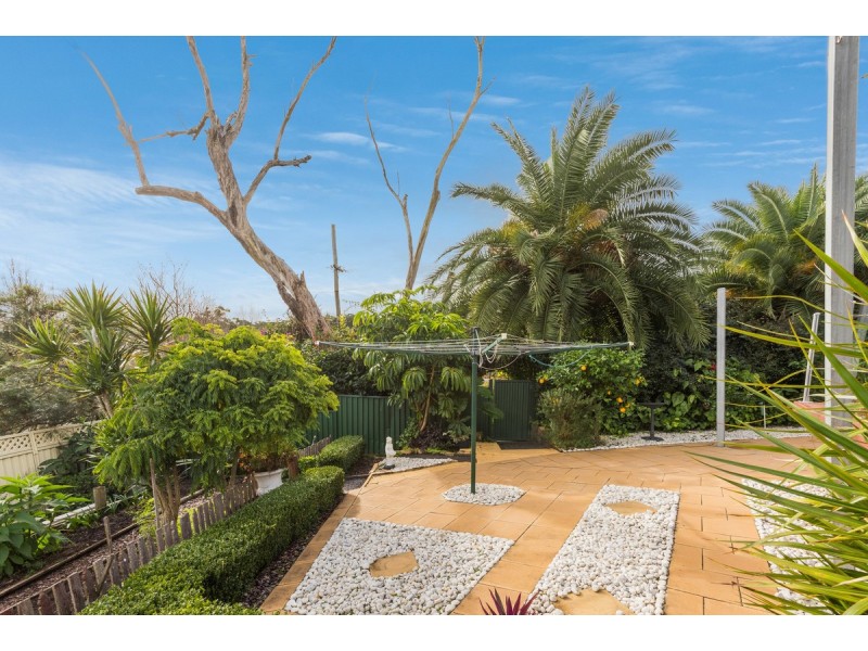 18 Robusta Close, Erina NSW 2250