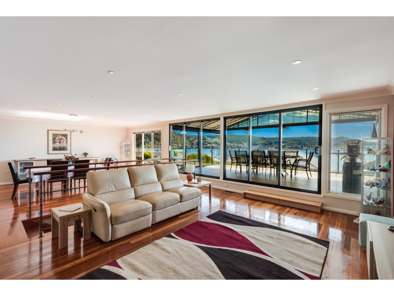 18 Couche Crescent, Koolewong NSW 2256