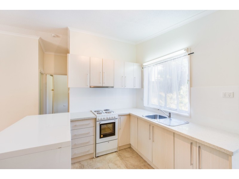 1 Maple Street, Wyoming NSW 2250