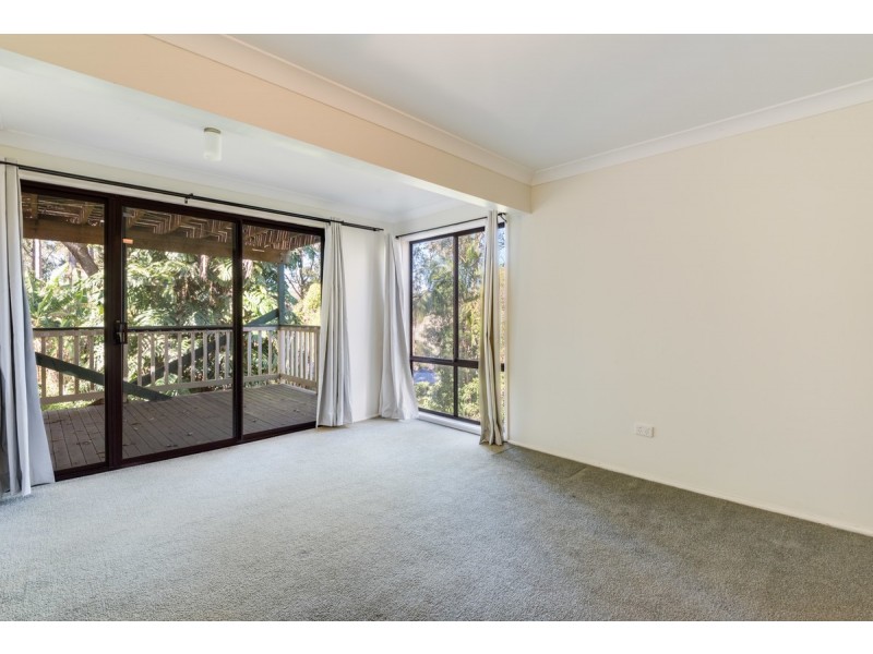 1 Maple Street, Wyoming NSW 2250