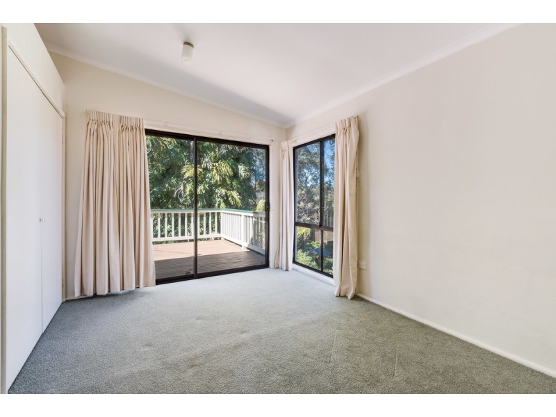 1 Maple Street, Wyoming NSW 2250