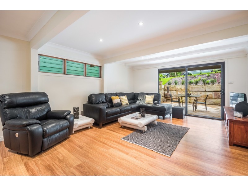 10 Oakglen Road, North Gosford NSW 2250